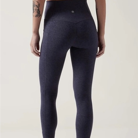 athleta salutation stash pocket ii softluxe tight - Picture 2 of 10